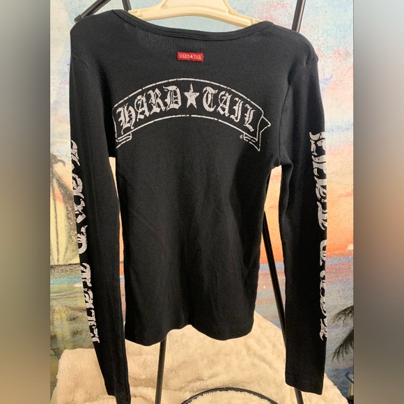 Hard Tail  Forever black long sleeve top w/ white design . - Picture 2 of 8